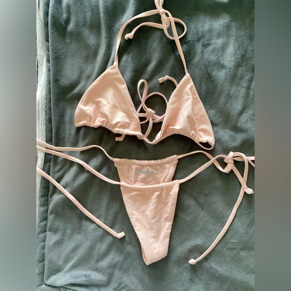 Baby pink Frankie’s bikini set